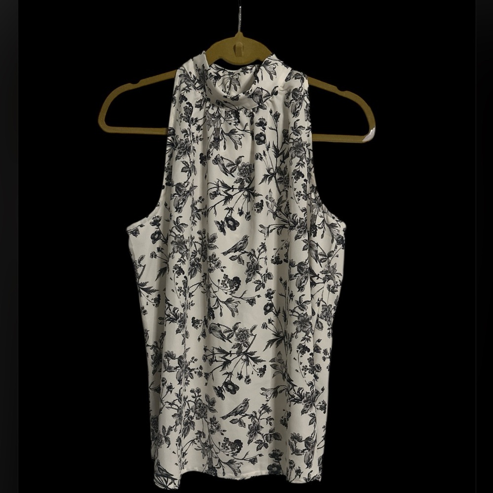 NWT Violets & Roses Stitch Fix Floral Halter Tank Top Blouse Black White Size L